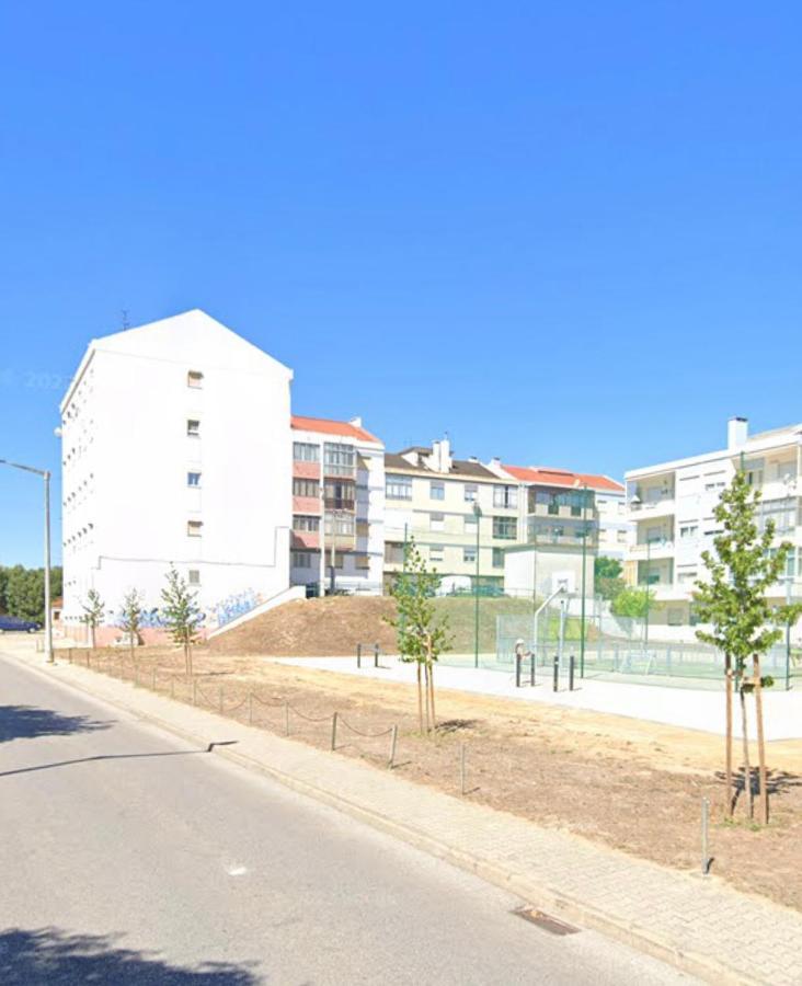 Apartamento Remodelado No Seixal Seixal  Bagian luar foto