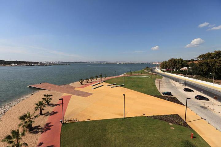 Apartamento Remodelado No Seixal Seixal  Bagian luar foto